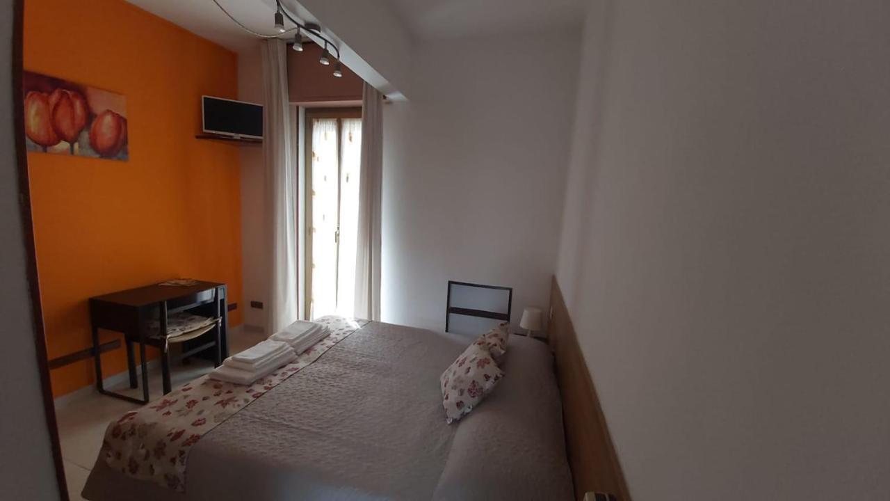 Orso Momo Hotel Calizzano Bagian luar foto