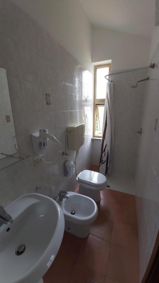 Orso Momo Hotel Calizzano Bagian luar foto